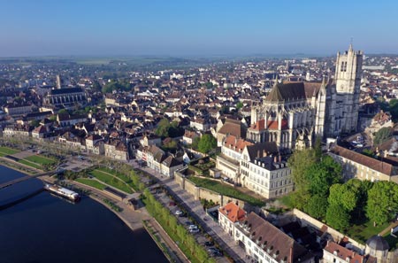 Luciole in Auxerre from above