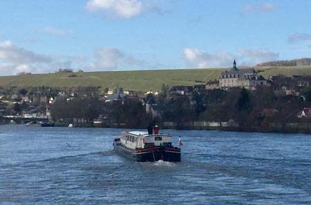 Yonne cruising