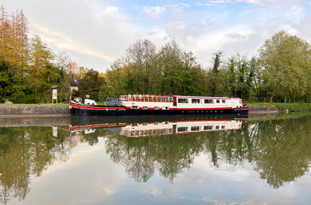 Moored in Clamecy