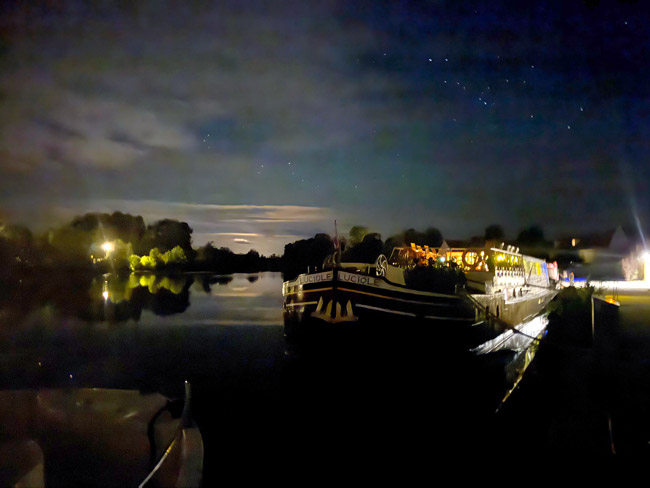 Night time in Vincelles